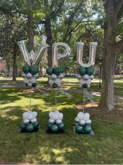 Alternative view of Balloon Pom Pom