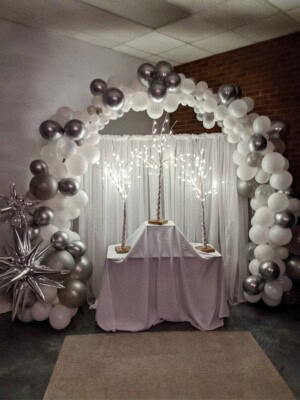 anniversary balloons