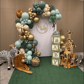 safari themed balloon backdrop