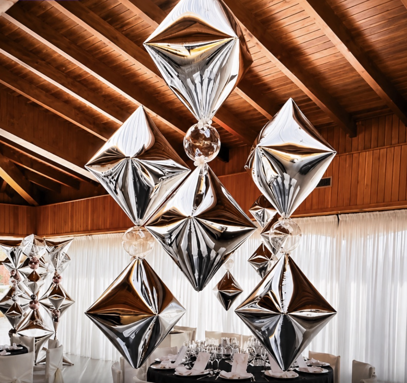 3D diamond balloon Centerpieces